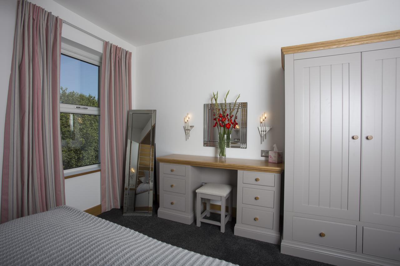 The Oceanic Luxury Aparthotel Falmouth Exterior photo