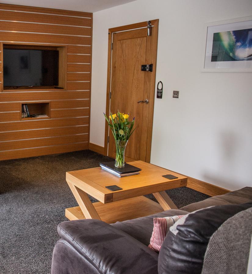 The Oceanic Luxury Aparthotel Falmouth Exterior photo