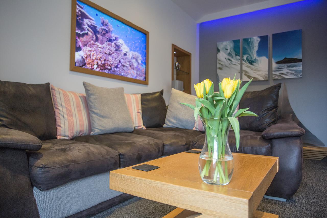 The Oceanic Luxury Aparthotel Falmouth Exterior photo