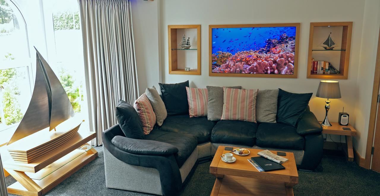 The Oceanic Luxury Aparthotel Falmouth Exterior photo