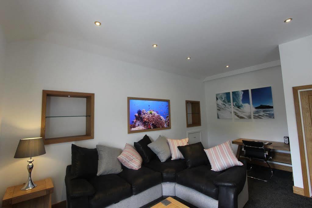 The Oceanic Luxury Aparthotel Falmouth Exterior photo