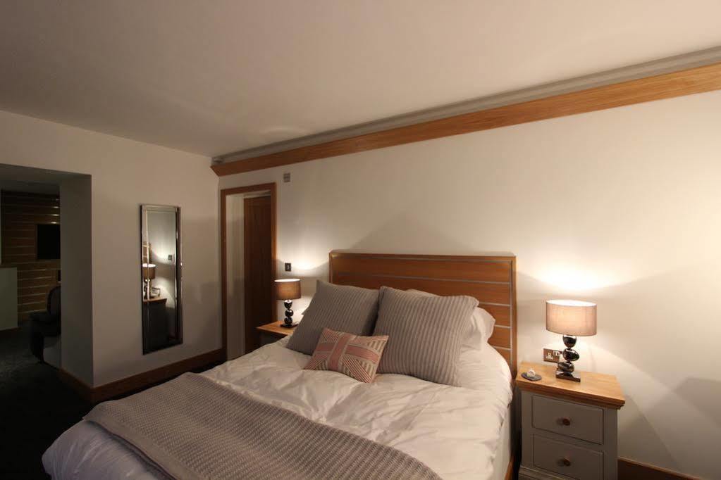 The Oceanic Luxury Aparthotel Falmouth Exterior photo